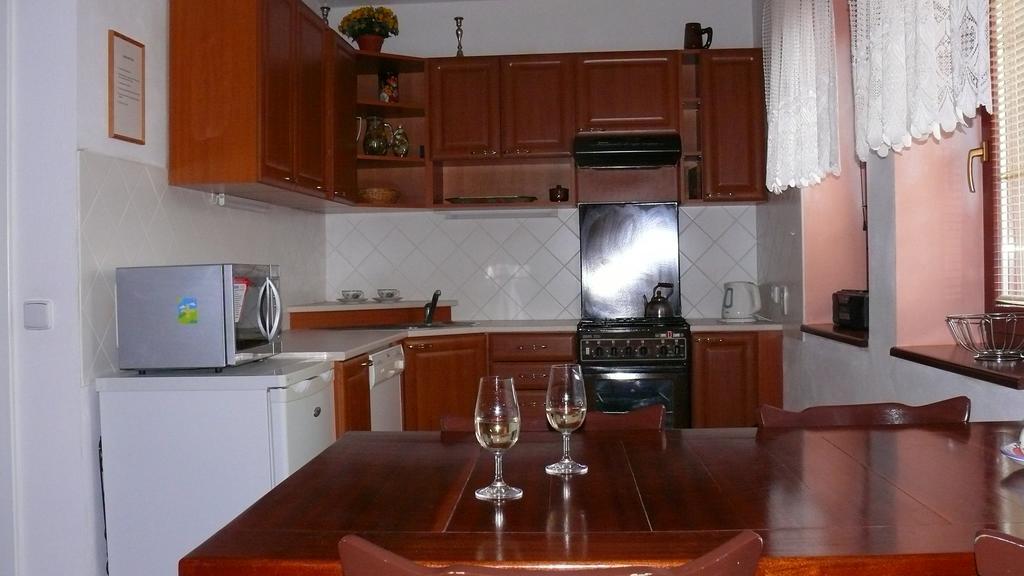 Apartment Zelezny Hrozen Valtice Δωμάτιο φωτογραφία