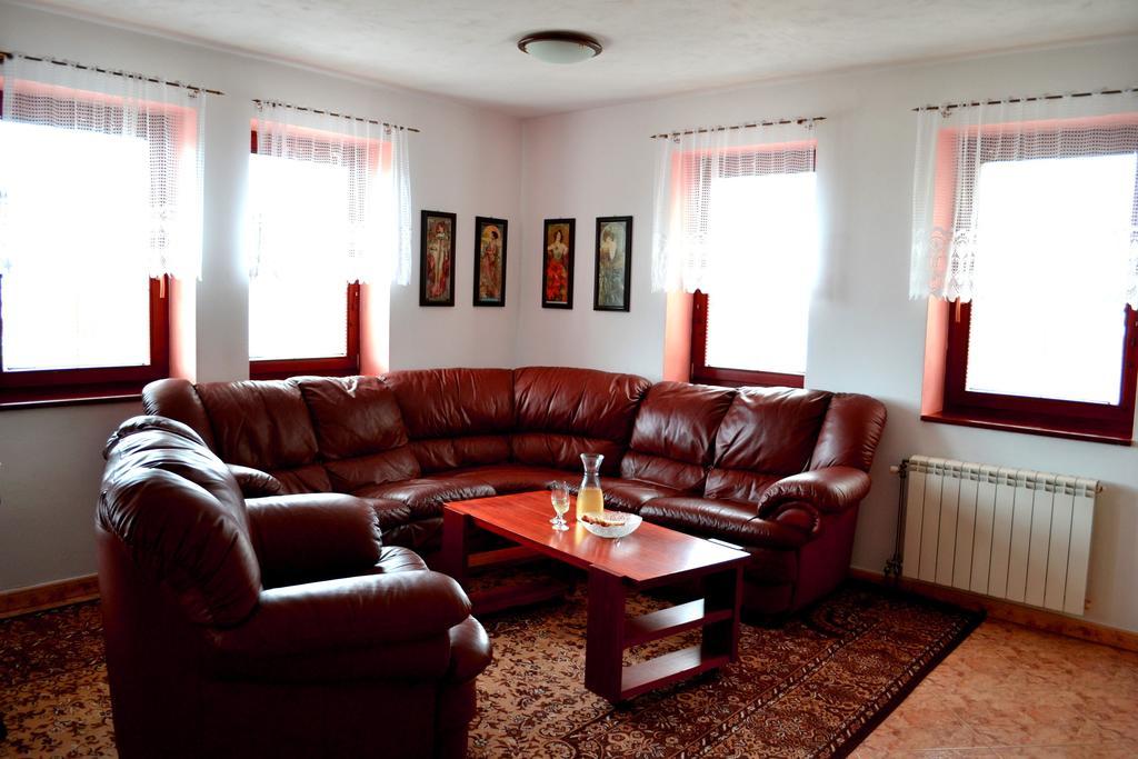 Apartment Zelezny Hrozen Valtice Δωμάτιο φωτογραφία
